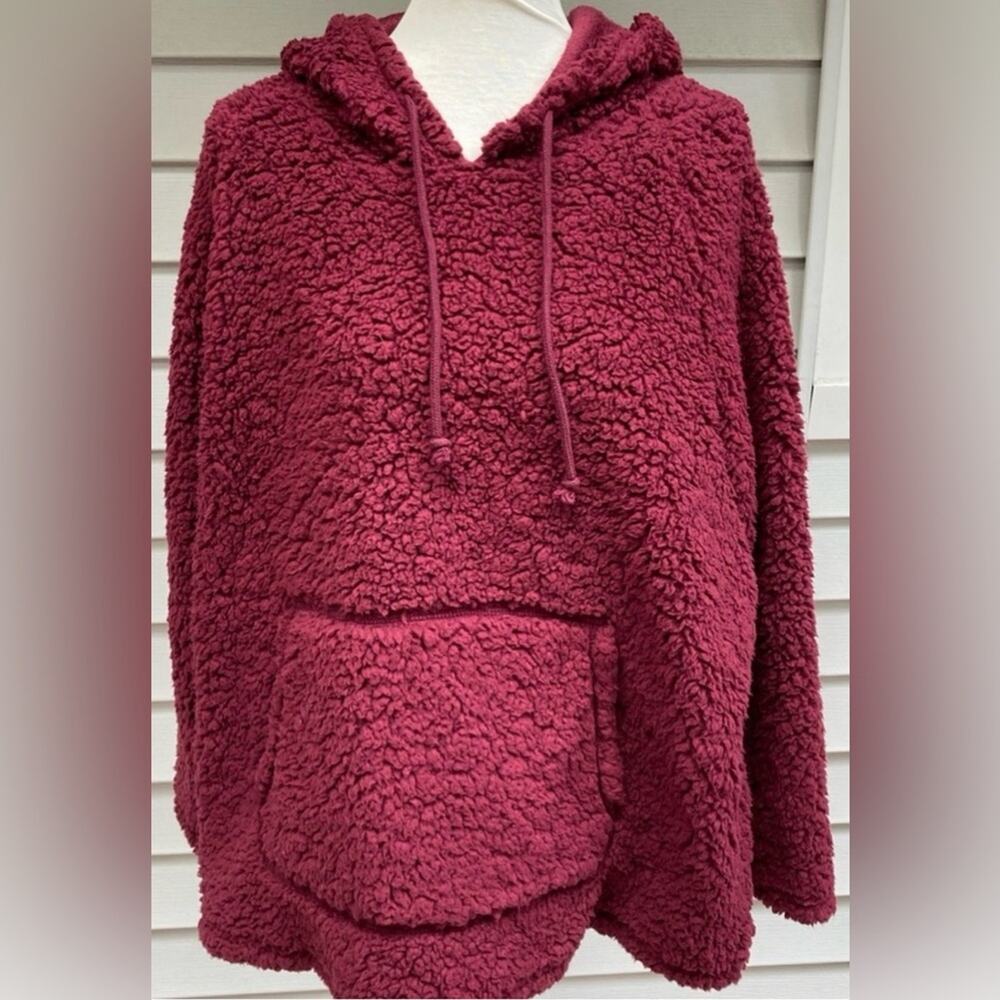 UEC Dress Barn Deep Red Sherpa Pullover Hoodie M